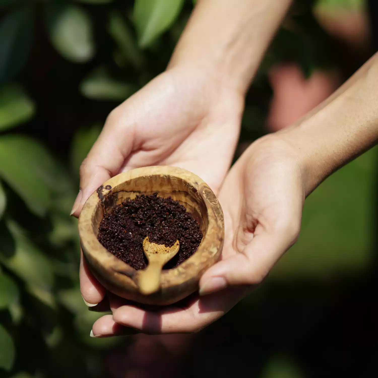 Espresso Yourself - Natural Coffee Body Scrub for Glowing Skin - Image 5
