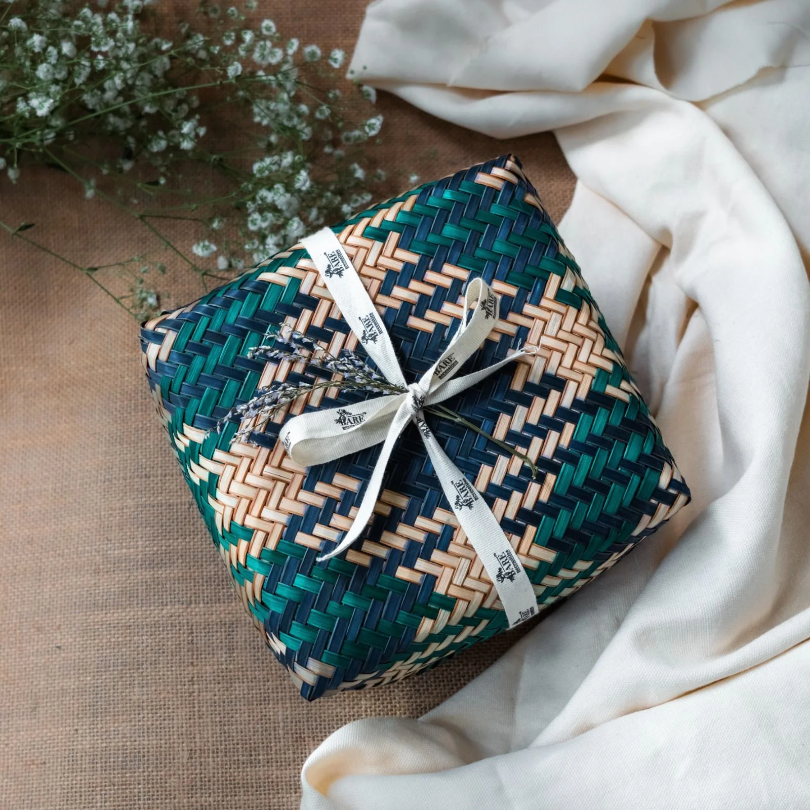 Founders' Favourites - Natural Zero Waste Personal Care Gift Set - Image 3